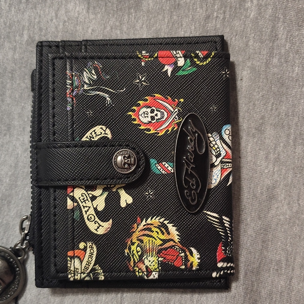 Ed Hardy Black Wallet with Colorful Tattoo Art - Picture 3 of 7